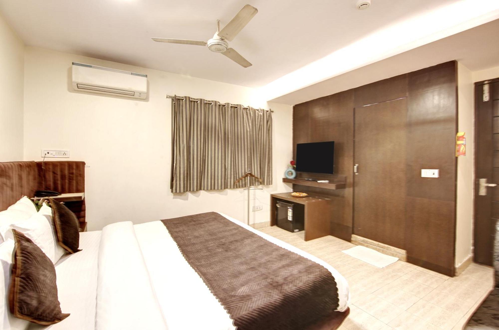 Hotel Wk Comfort - Near White Clove Nueva Delhi Exterior foto