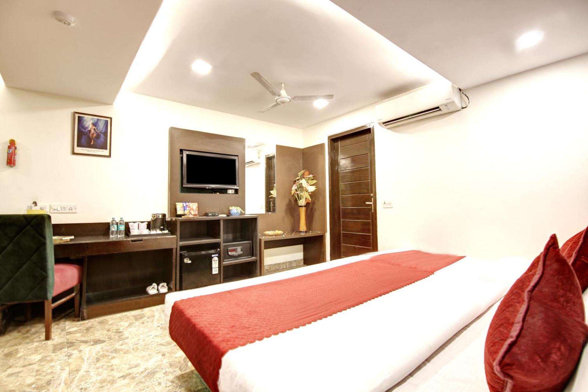 Hotel Wk Comfort - Near White Clove Nueva Delhi Exterior foto