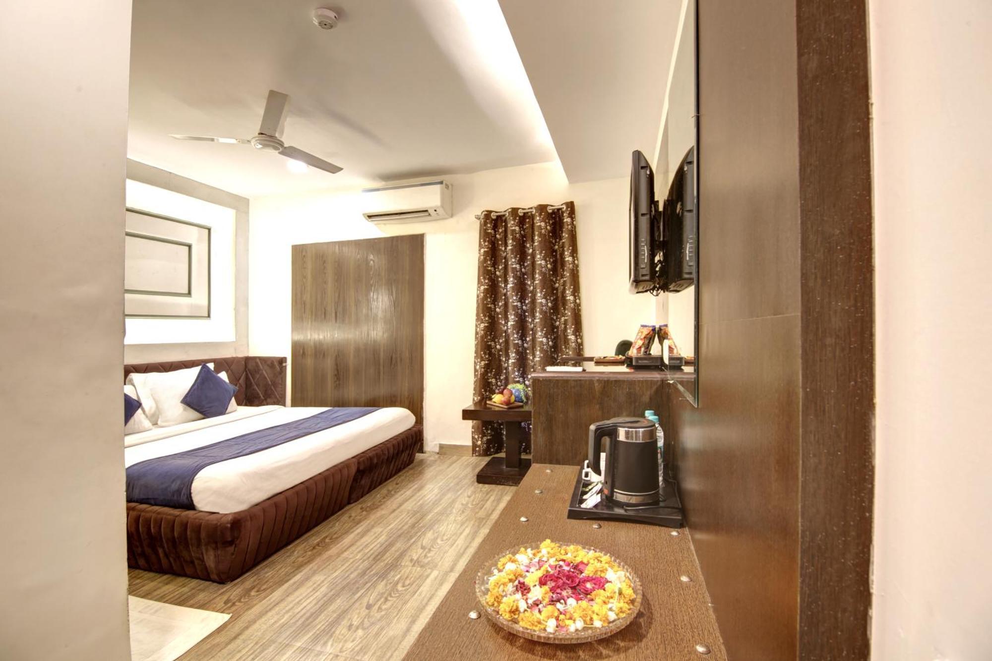 Hotel Wk Comfort - Near White Clove Nueva Delhi Exterior foto